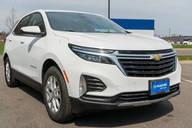 Used 2024 White Chevrolet LT image 4