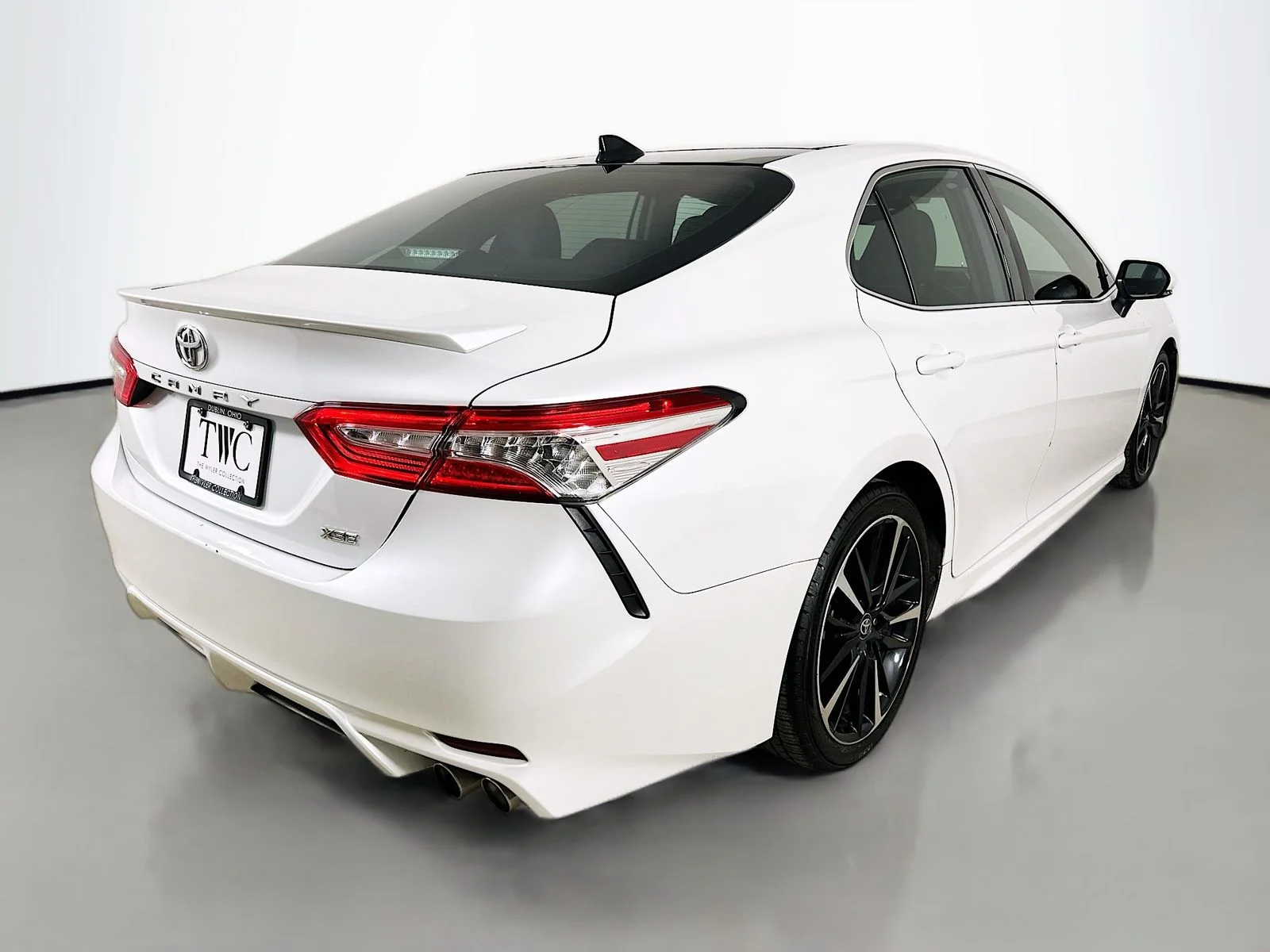 Used 2020 Beige Toyota  image 5