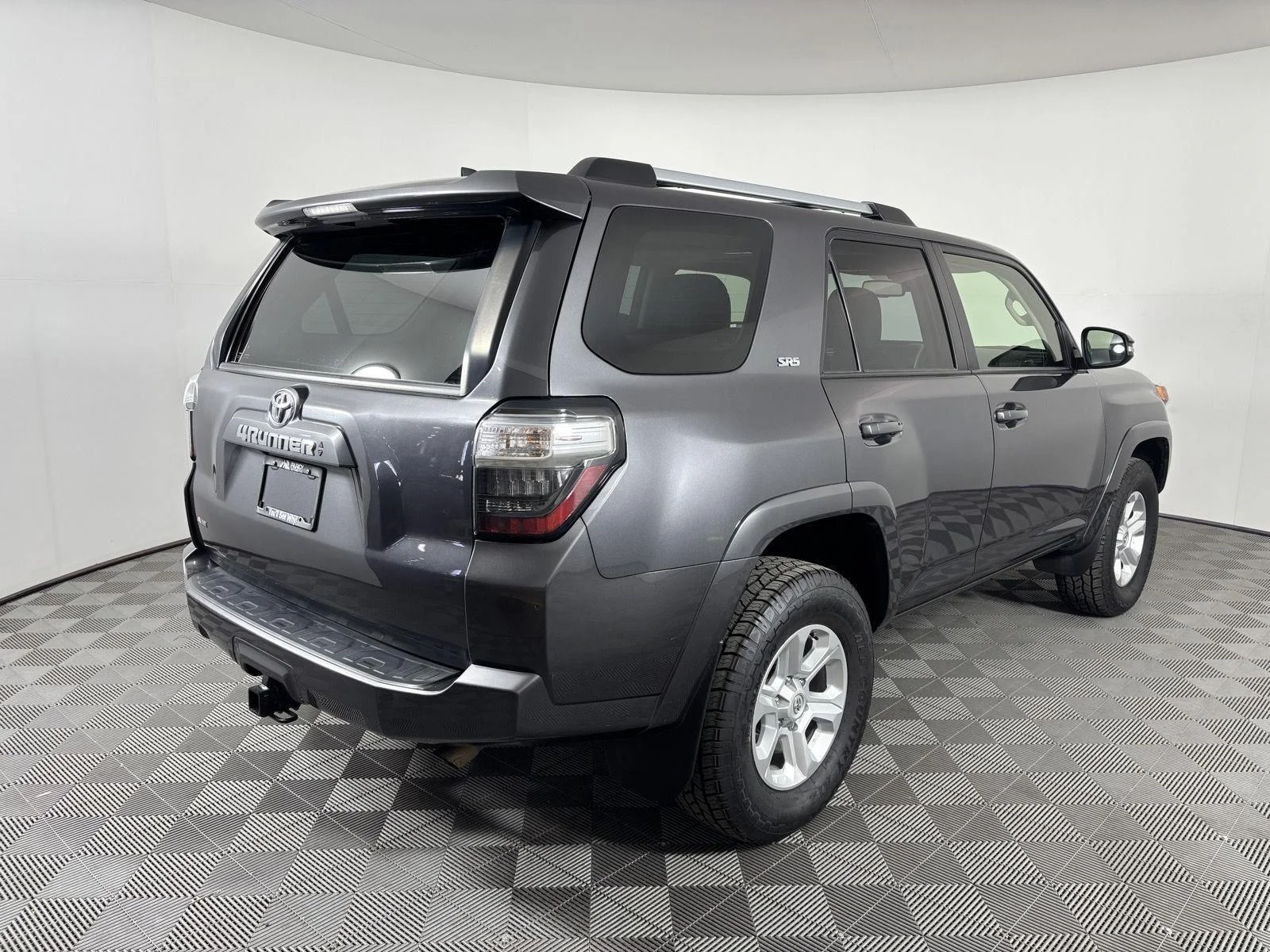 Used 2023 Magnetic Gray Metallic Toyota SR5 Premium image 8