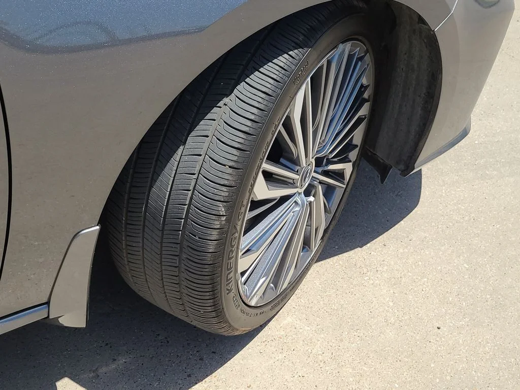 Used 2025 Gray Nissan 2.5 SL image 8