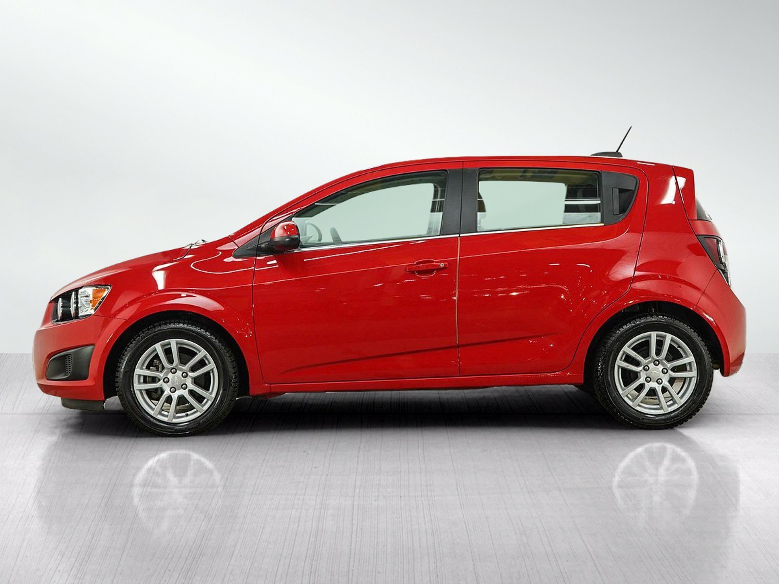 Used 2016 Chevrolet Sonic LT with VIN 1G1JC6SB2G4105700 for sale in Minneapolis, Minnesota