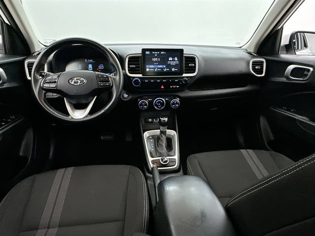 2025 Hyundai Venue SEL - Photo 2
