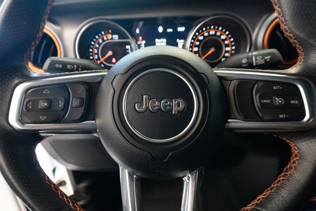 Used 2023 White Jeep Mojave image 7