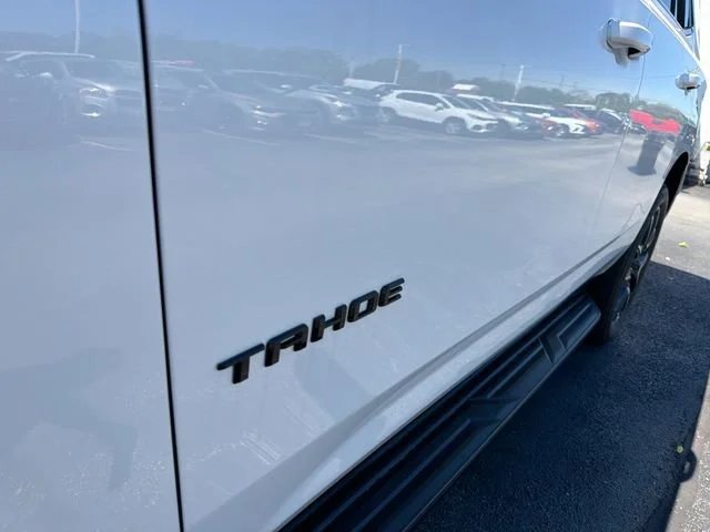 Used 2023 Iridescent Pearl Tricoat Chevrolet RST image 18