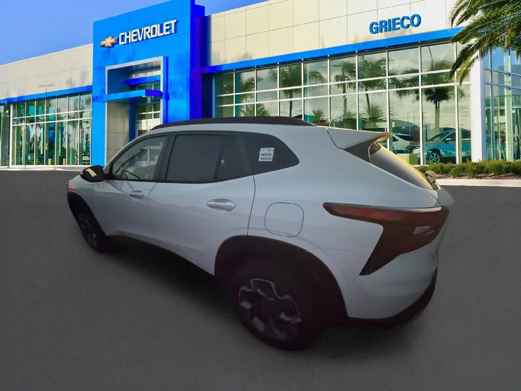 New 2026 Summit White Chevrolet LT image 4