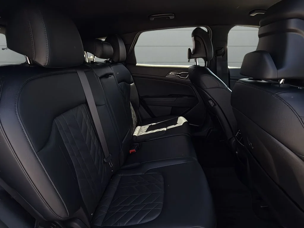 Used 2023 White Kia X-Line image 13