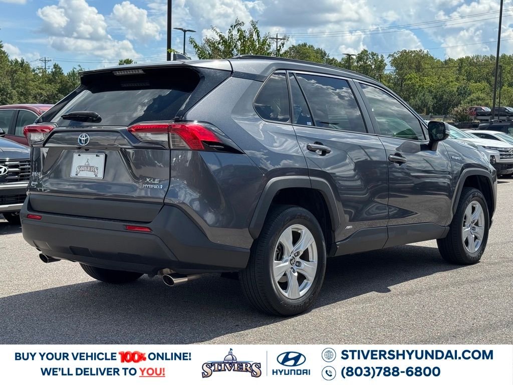 2021 Toyota RAV4 XLE - Photo 14