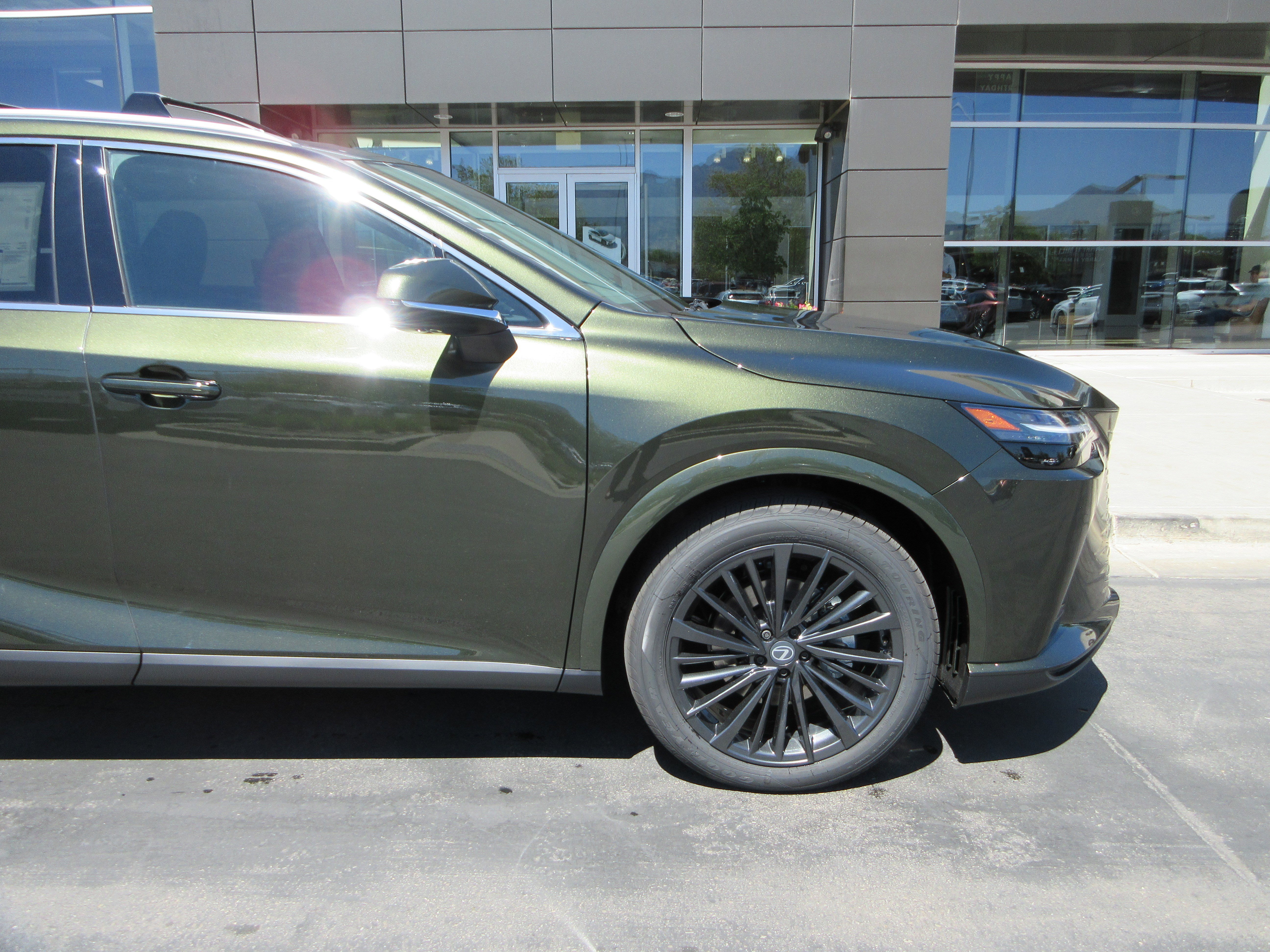 New 2026 Nori Green Pearl Lexus PREMIUM image 12