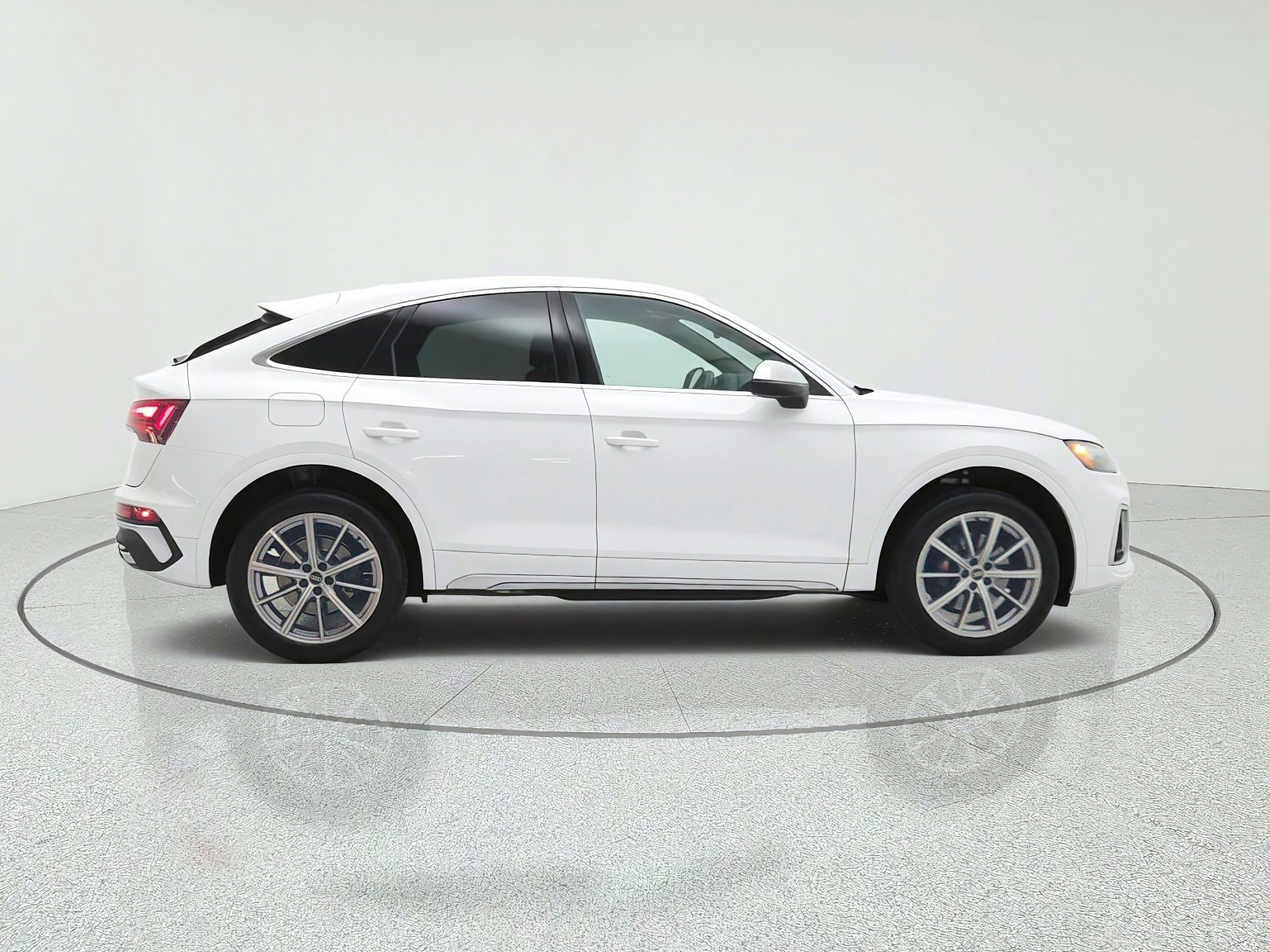 Used 2023 Ibis White Audi Premium Plus image 4