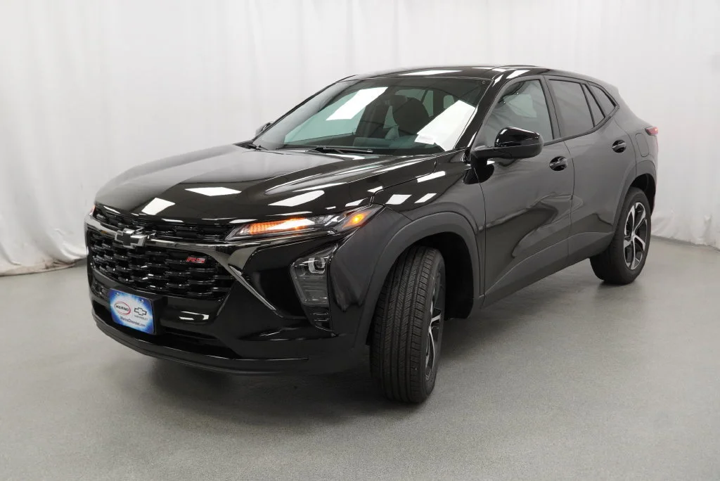 New 2026 Mosaic Black Metallic Chevrolet 1RS image 13