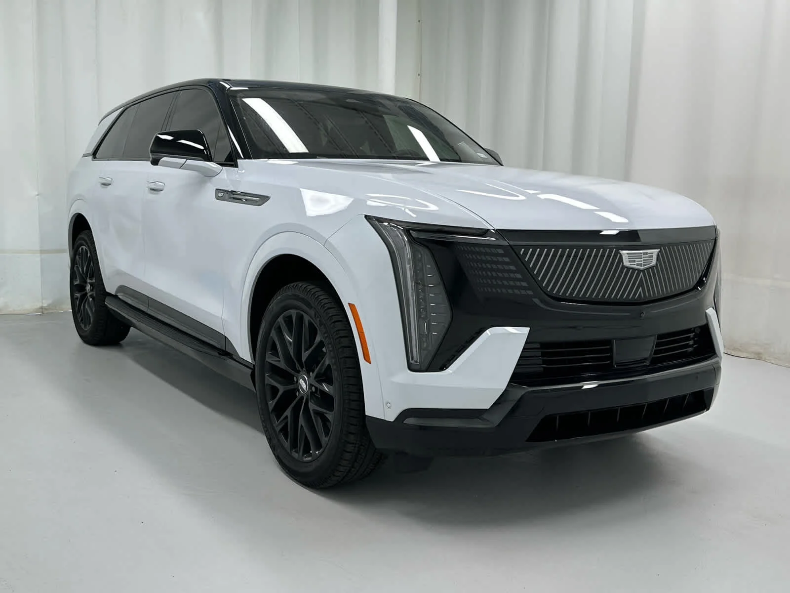 Used 2026 Vibrant White Tricoat Cadillac Premium Sport image 2