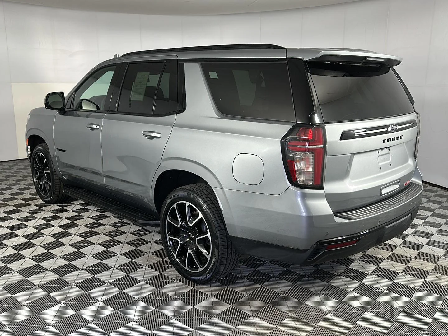 Used 2023 Sterling Gray Metallic Chevrolet RST image 13