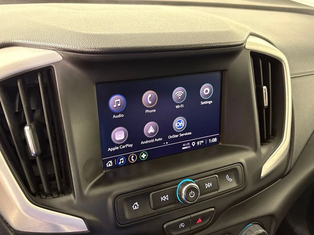 Used 2024 White GMC SLE image 24