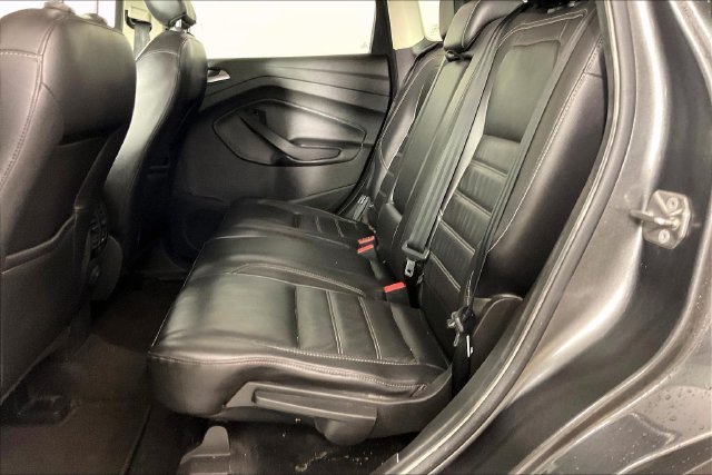 Used 2018 Gray Ford SEL image 2