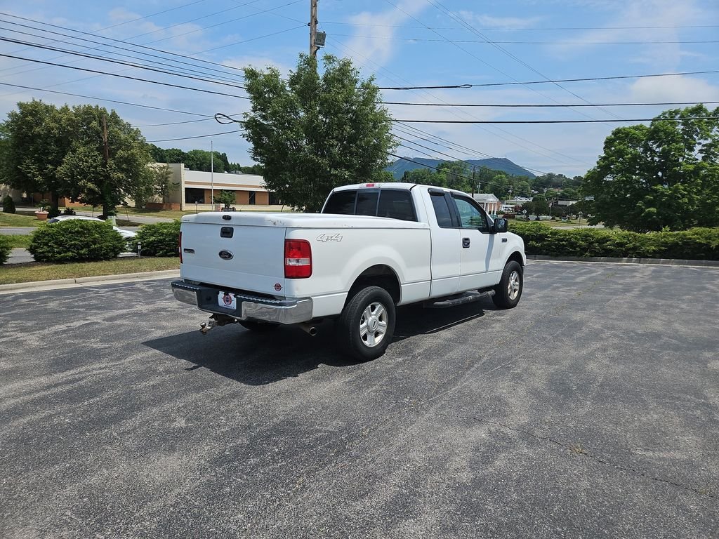 Used 2004  Ford  image 5