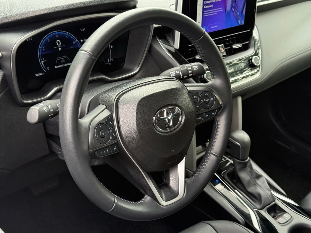 Used 2025 Black Toyota XLE image 16