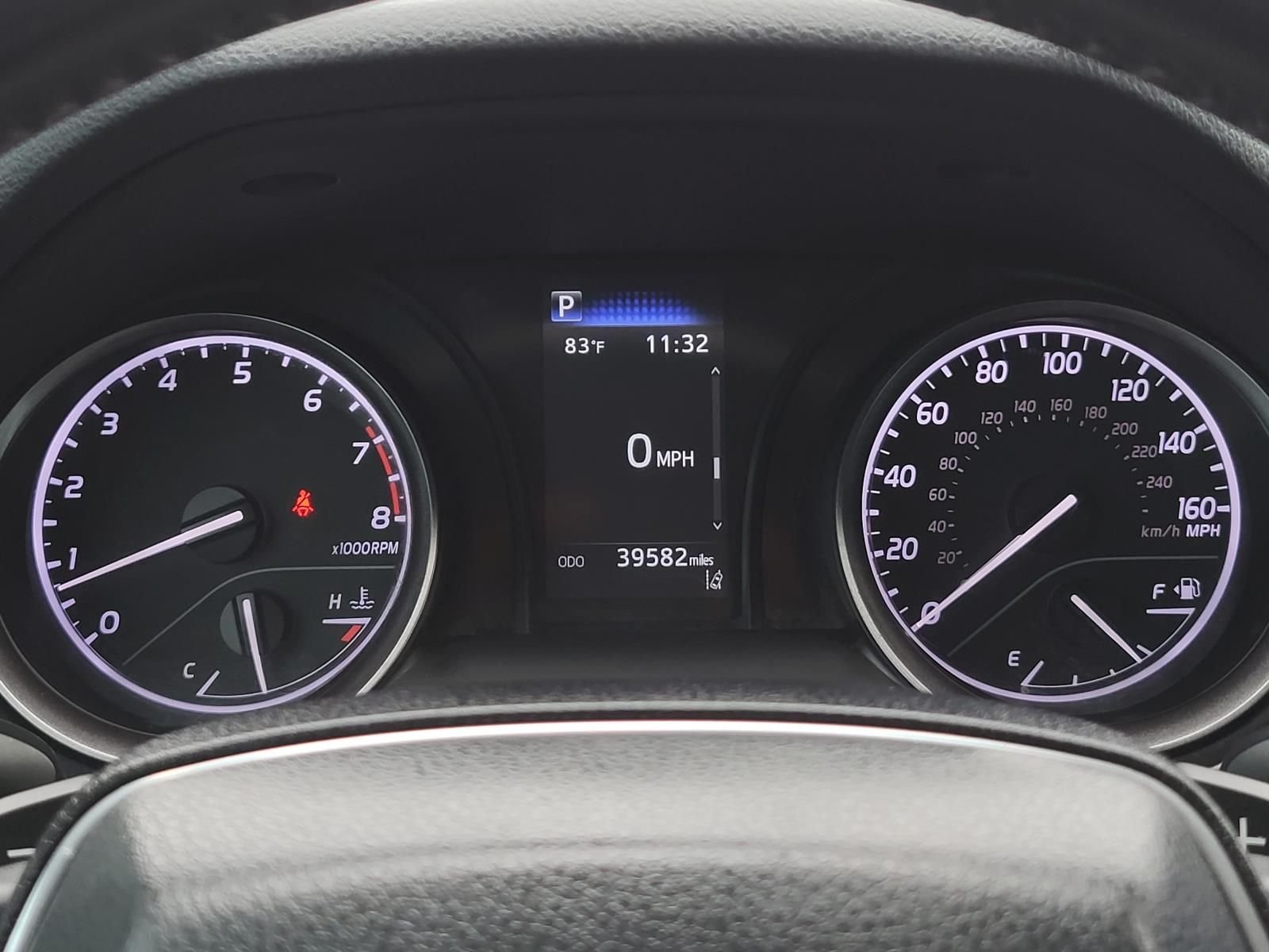 Used 2024 Ice Cap Toyota SE image 29