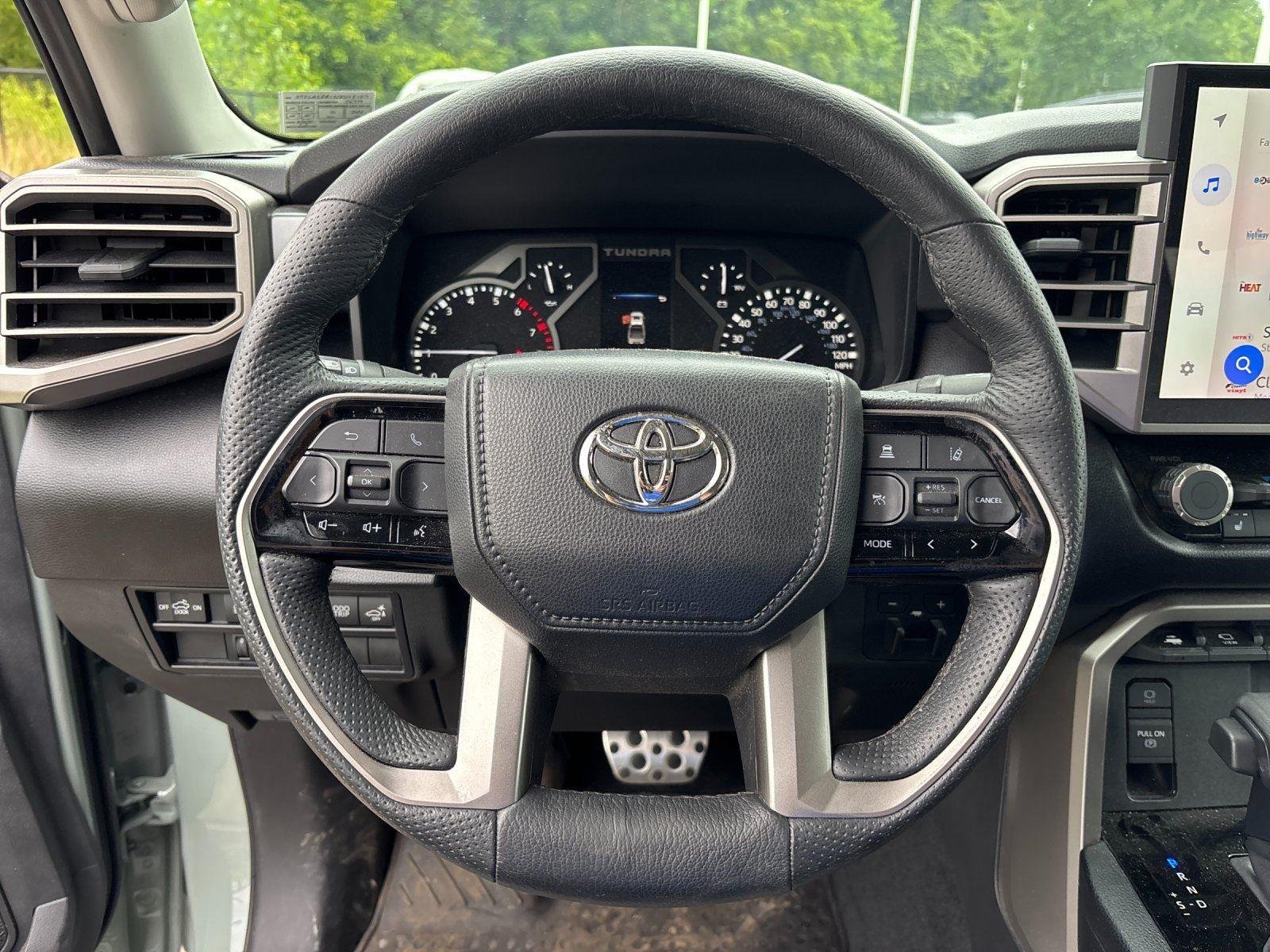 Used 2022 Lunar Rock Toyota SR5 image 18
