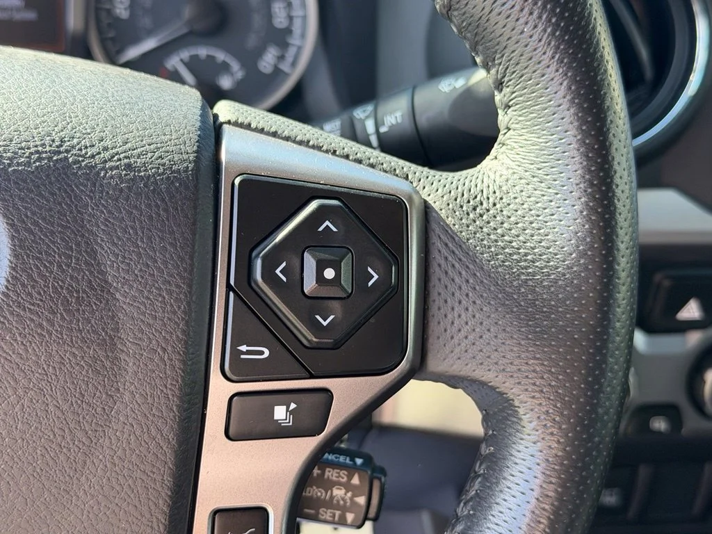 Used 2021 Black Toyota SR5 image 28