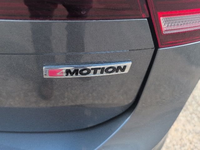Used 2020 Gray Volkswagen 2.0T SE image 19