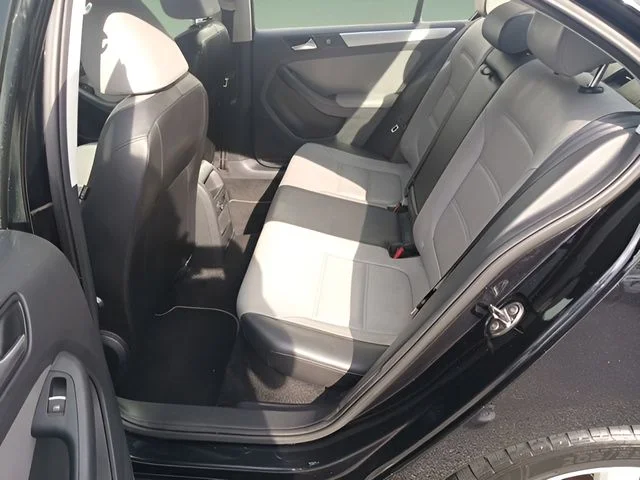 Used 2014 Black Volkswagen SEL image 23