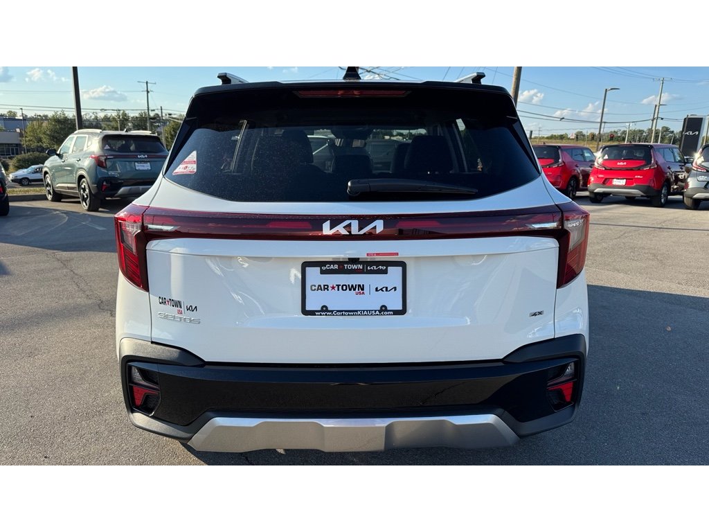 2026 Kia Seltos S photo 3