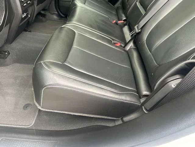 Used 2022 White Jeep 4xe image 29