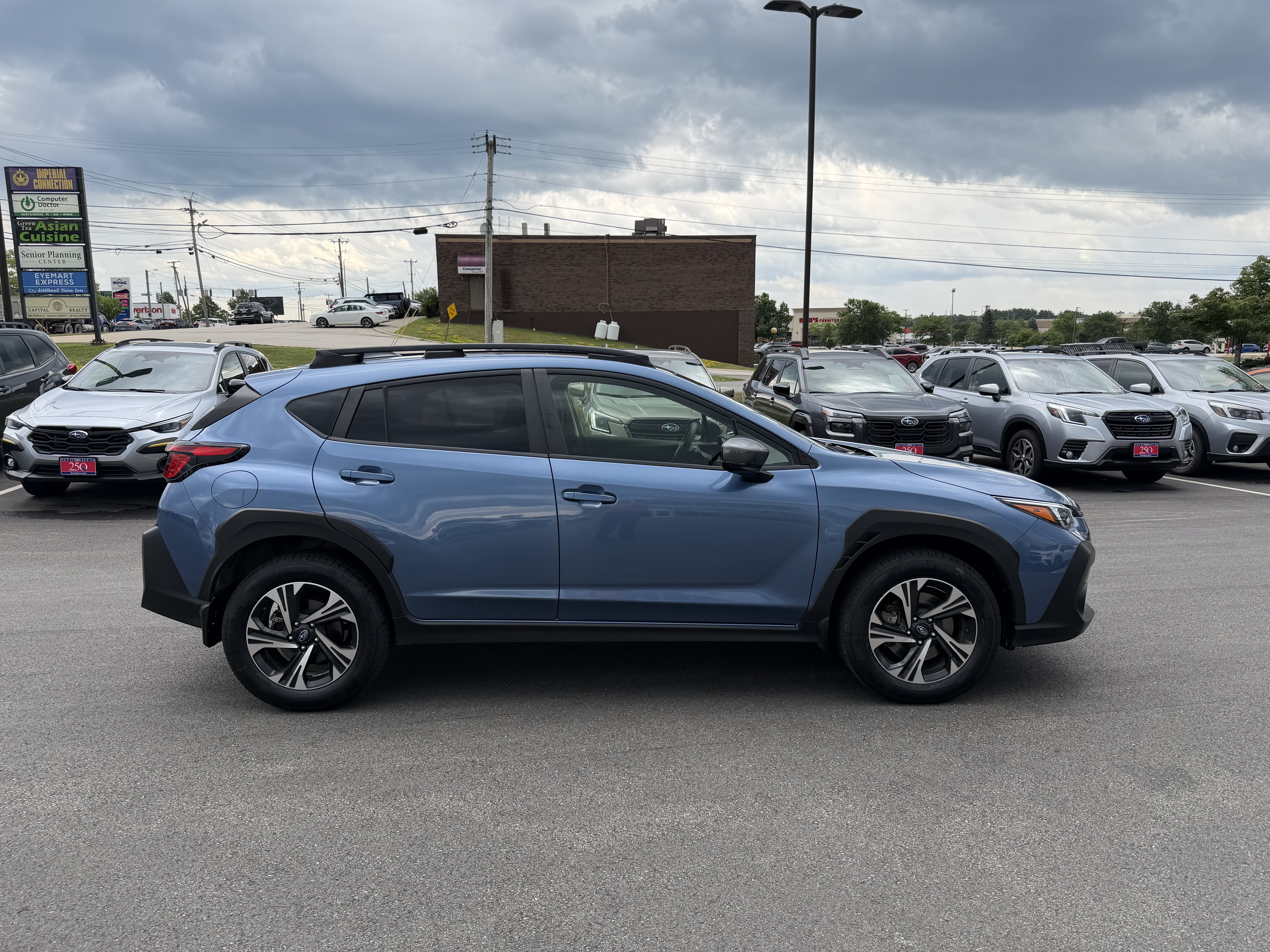 Used 2024 Horizon Blue Pearl Subaru Premium image 6