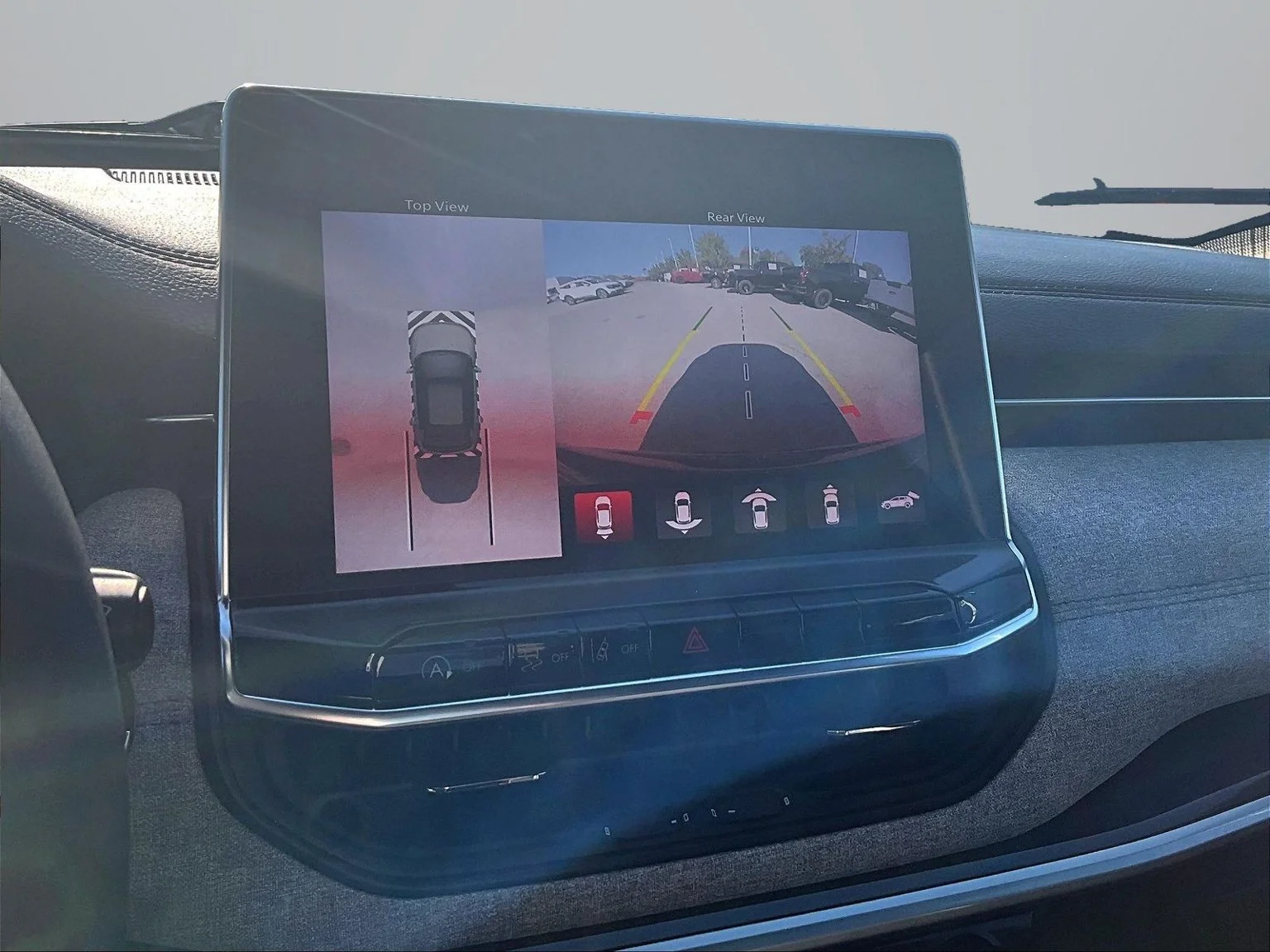 Used 2023 Black Jeep Latitude image 22