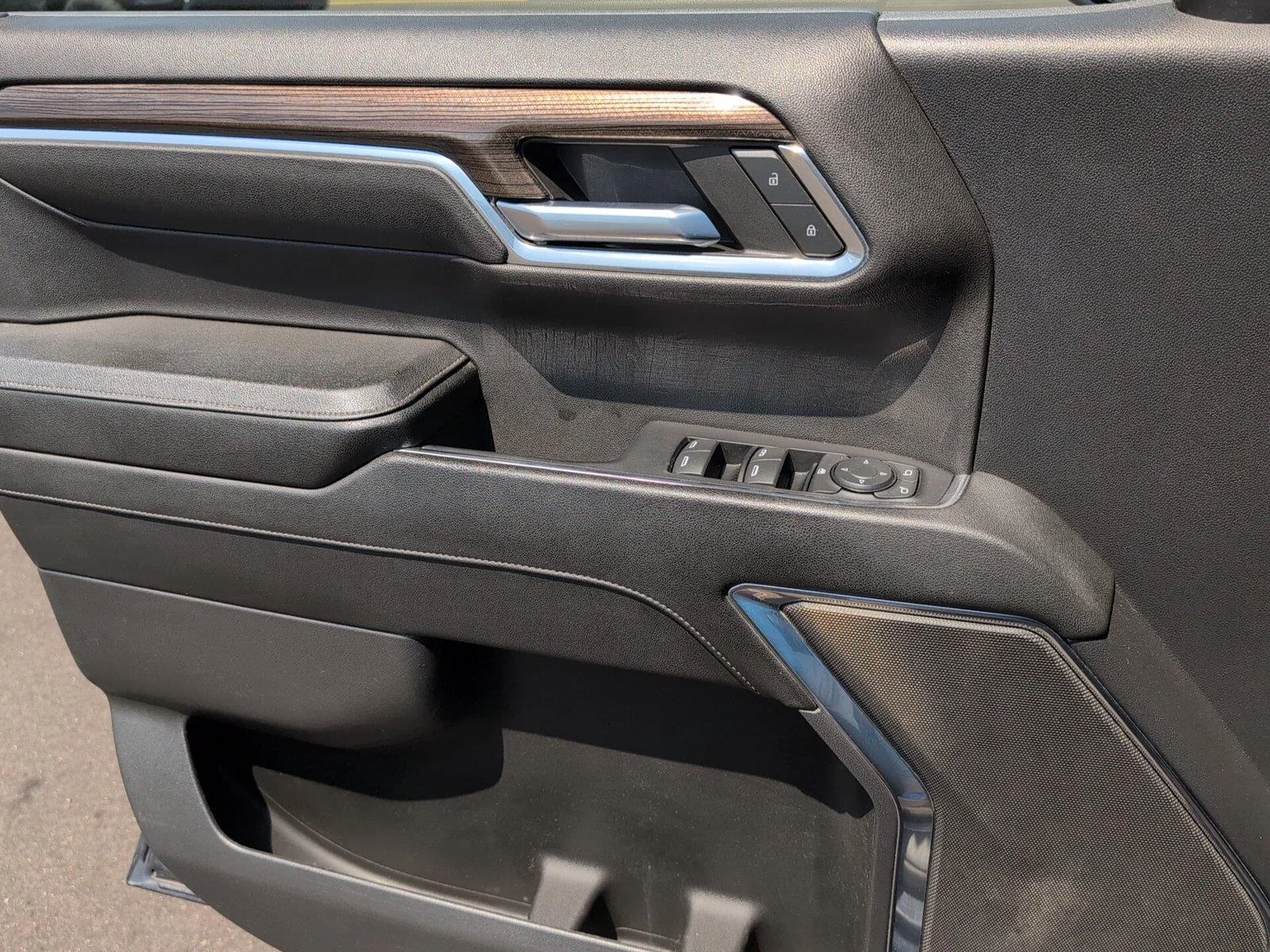 Used 2023 DARK ASH METALLIC Chevrolet LT image 14