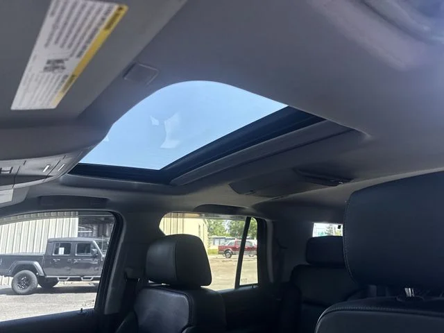 Used 2018 Gray Chevrolet LT image 33