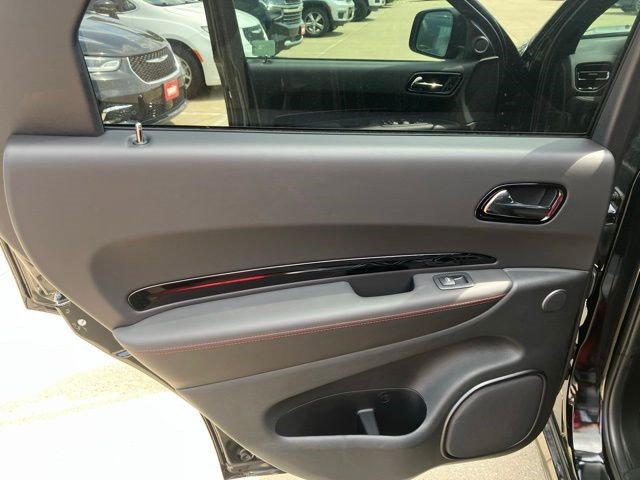 New 2026 Diamond Black Clear-Coat Exterior Paint Dodge GT Premium HEMI V8 image 20