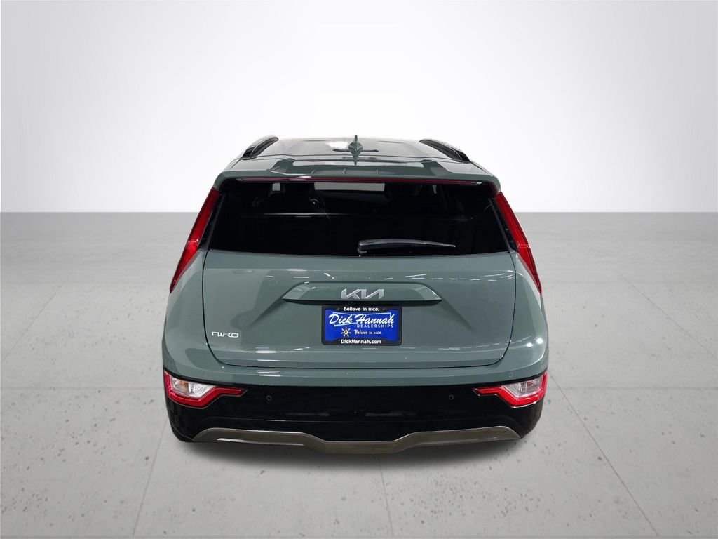Used 2024 Green Kia Wind image 7