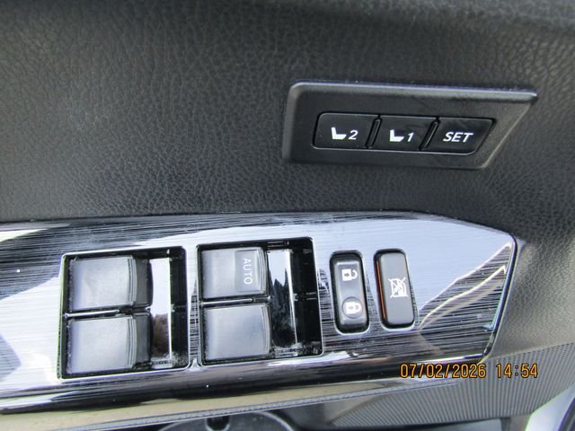 Used 2017 Silver Sky Metallic Toyota Limited image 17