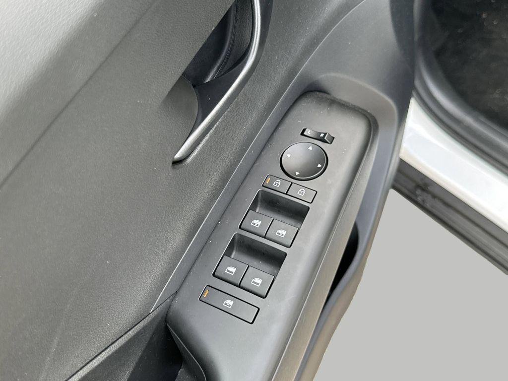 New 2026 Atlas White Hyundai SEL Sport FWD image 15