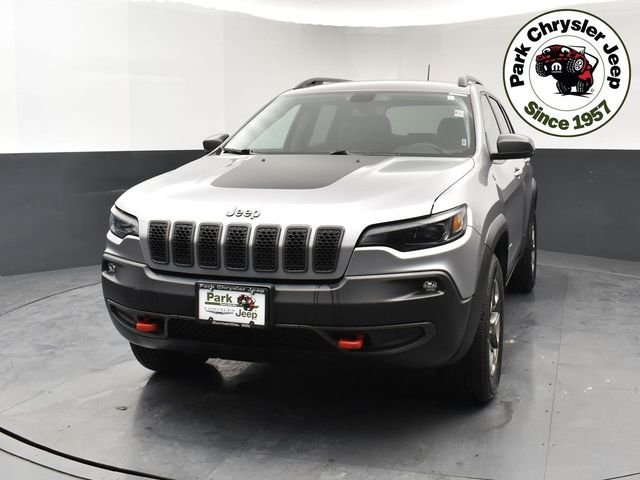 Used 2019 Jeep Cherokee Trailhawk with VIN 1C4PJMBX9KD298170 for sale in Burnsville, Minnesota