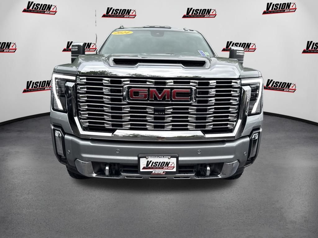 Used 2024 Silver GMC Denali image 2