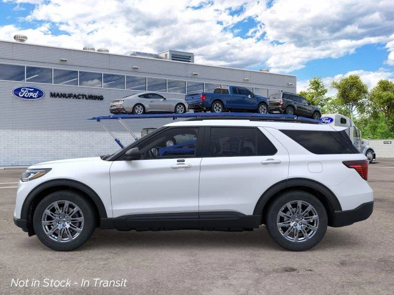 New 2026 Star White Metallic Tri-Coat Ford Active image 4