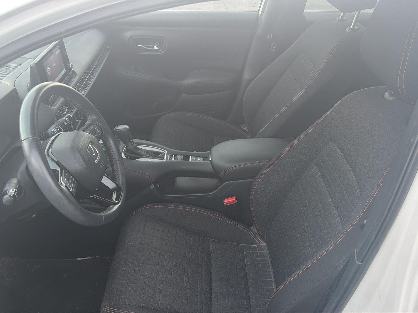 Used 2024 Platinum White Pearl Honda Sport image 11