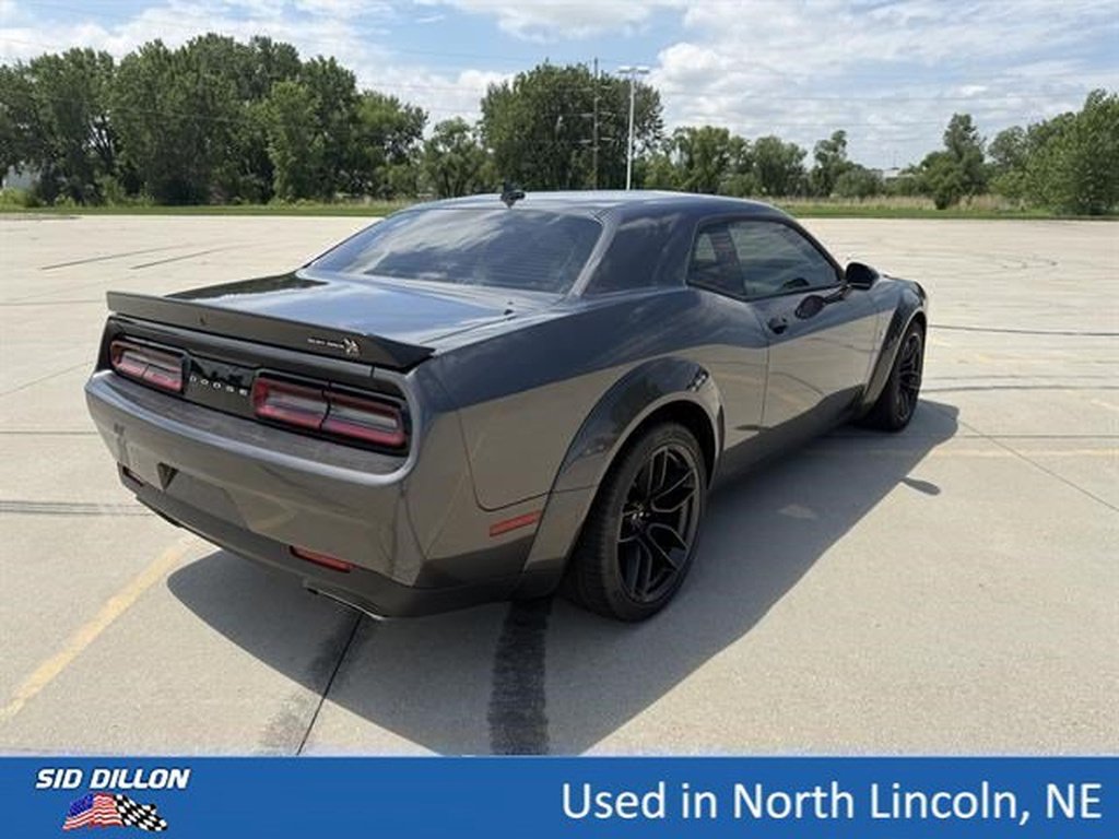 Used 2022 Granite Pearl Coat Dodge R/T Scat Pack image 8