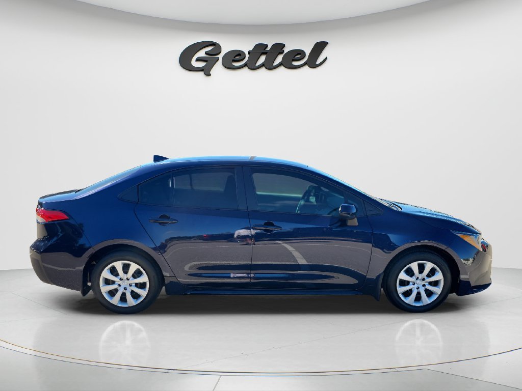 Certified Used 2025  Toyota LE image 4
