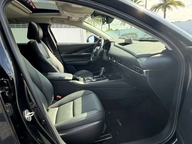 Used 2021 Black Mazda Preferred image 14