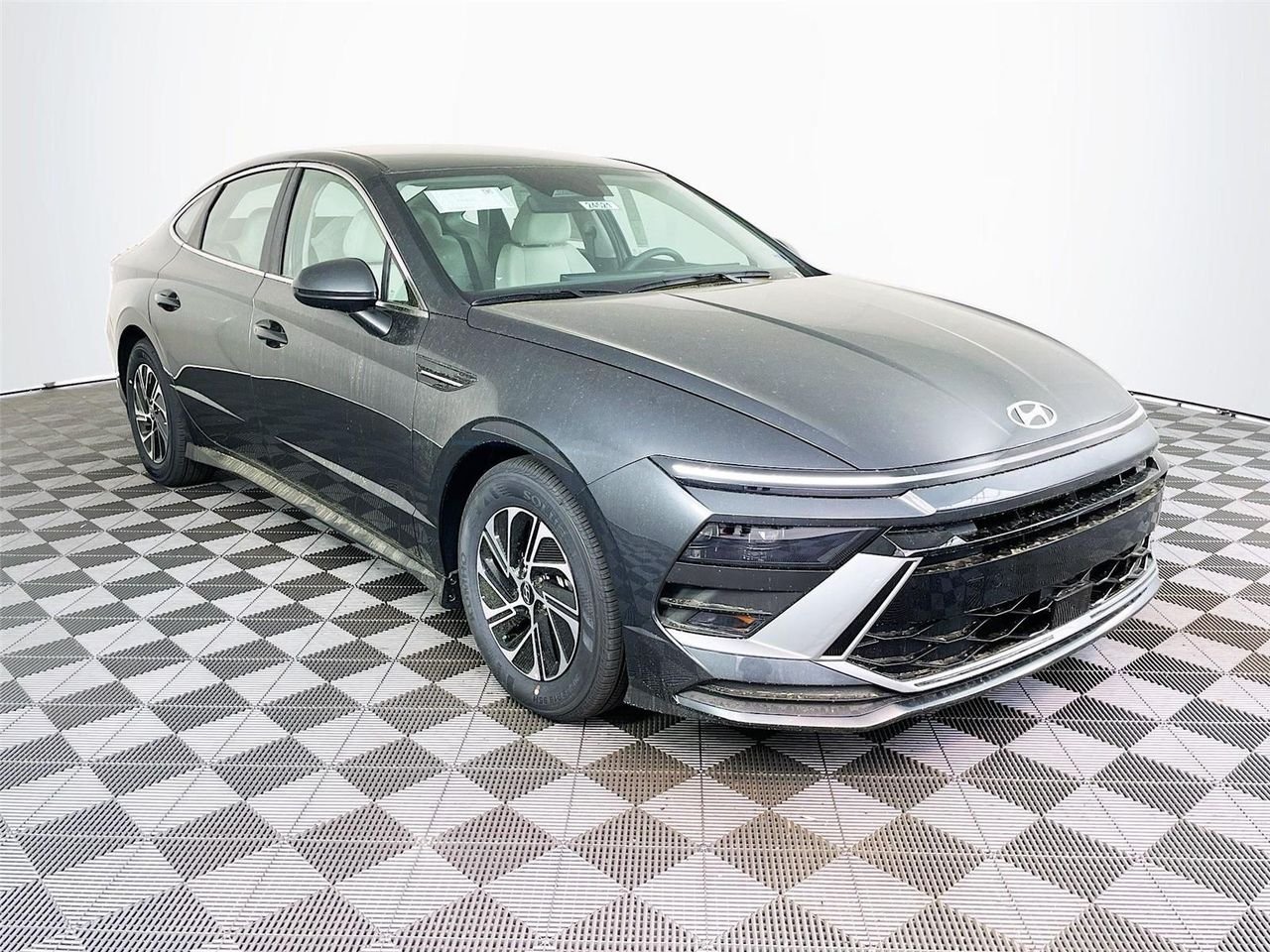 2026 Hyundai Sonata Blue's photo