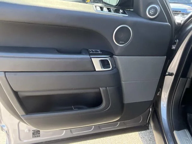 Used 2020 Gray Land Rover HSE Dynamic image 29