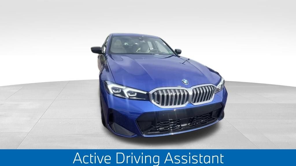 2025 BMW 3 Series 330i - Photo 16