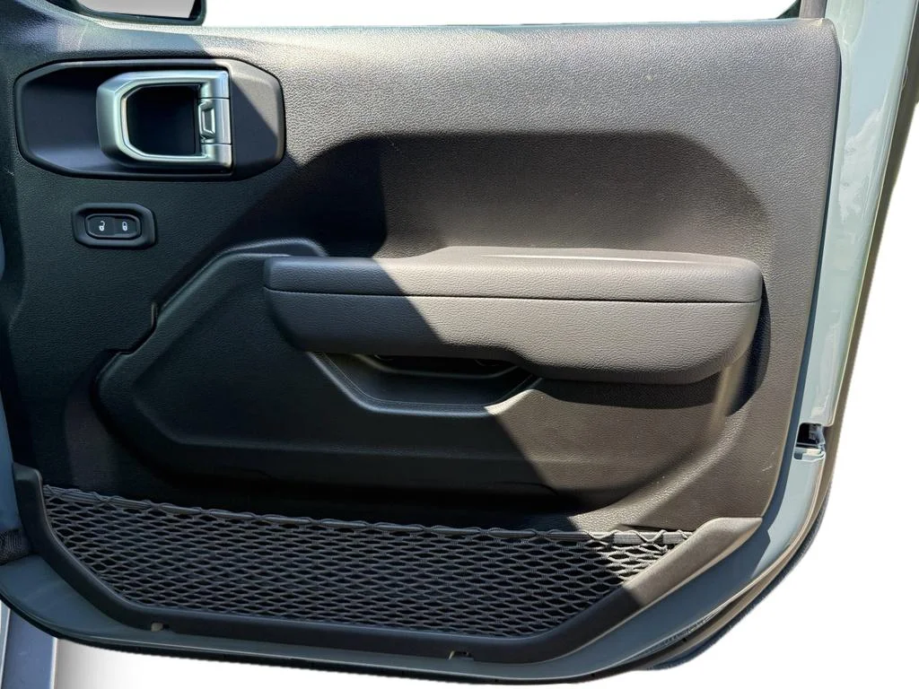 New 2026 Anvil Clearcoat Jeep Sport S image 8