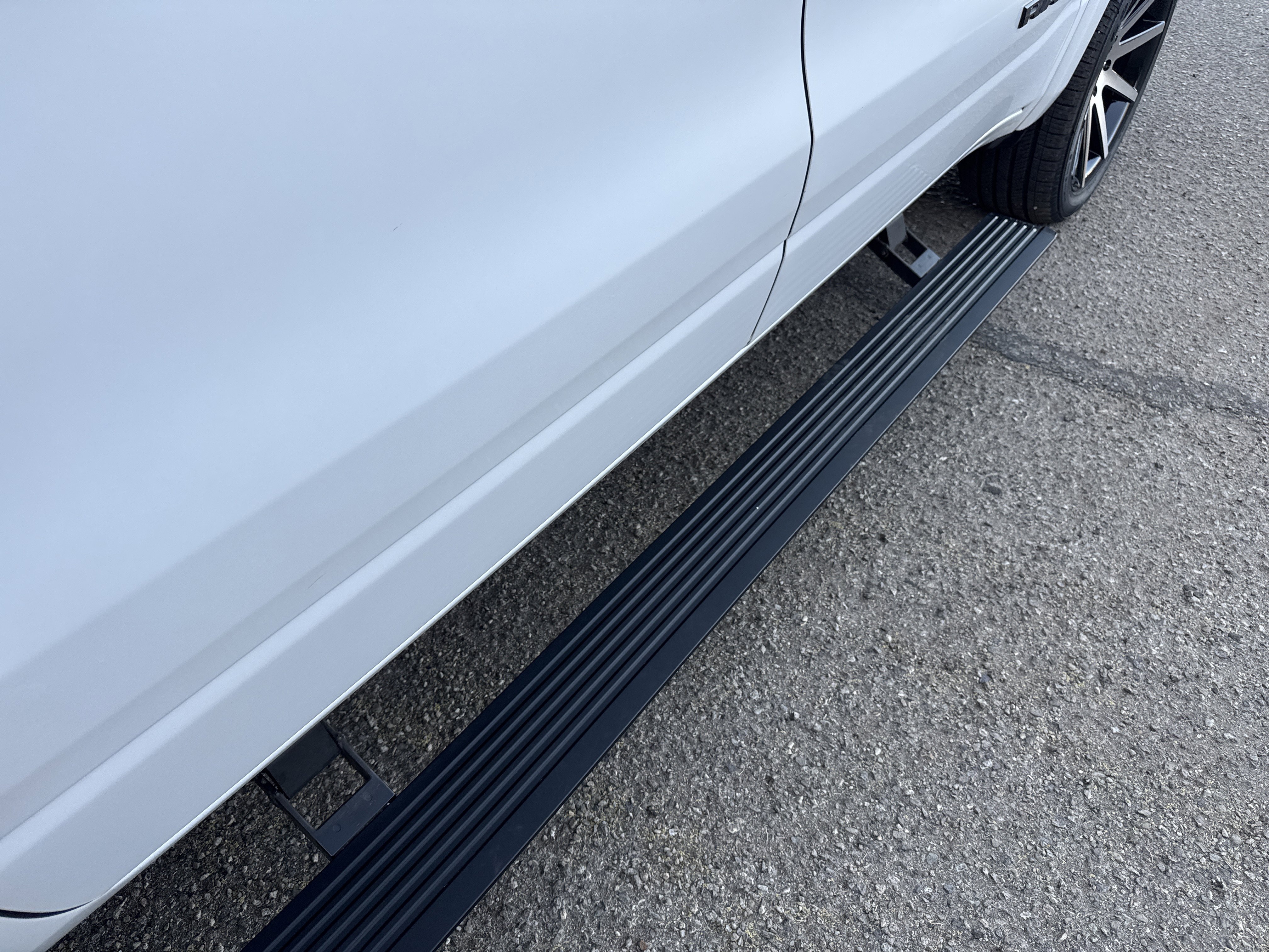 Used 2023 White RAM Limited image 11