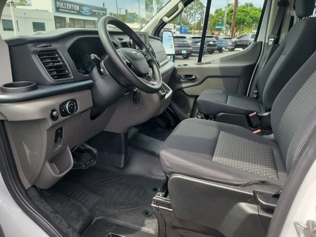 Certified Used 2025 Oxford White Ford Base image 22