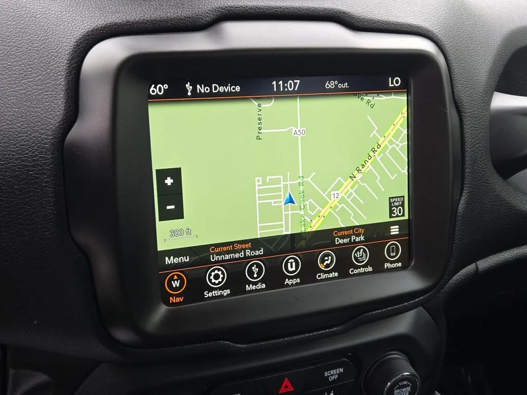 Used 2023 White Jeep Limited image 27