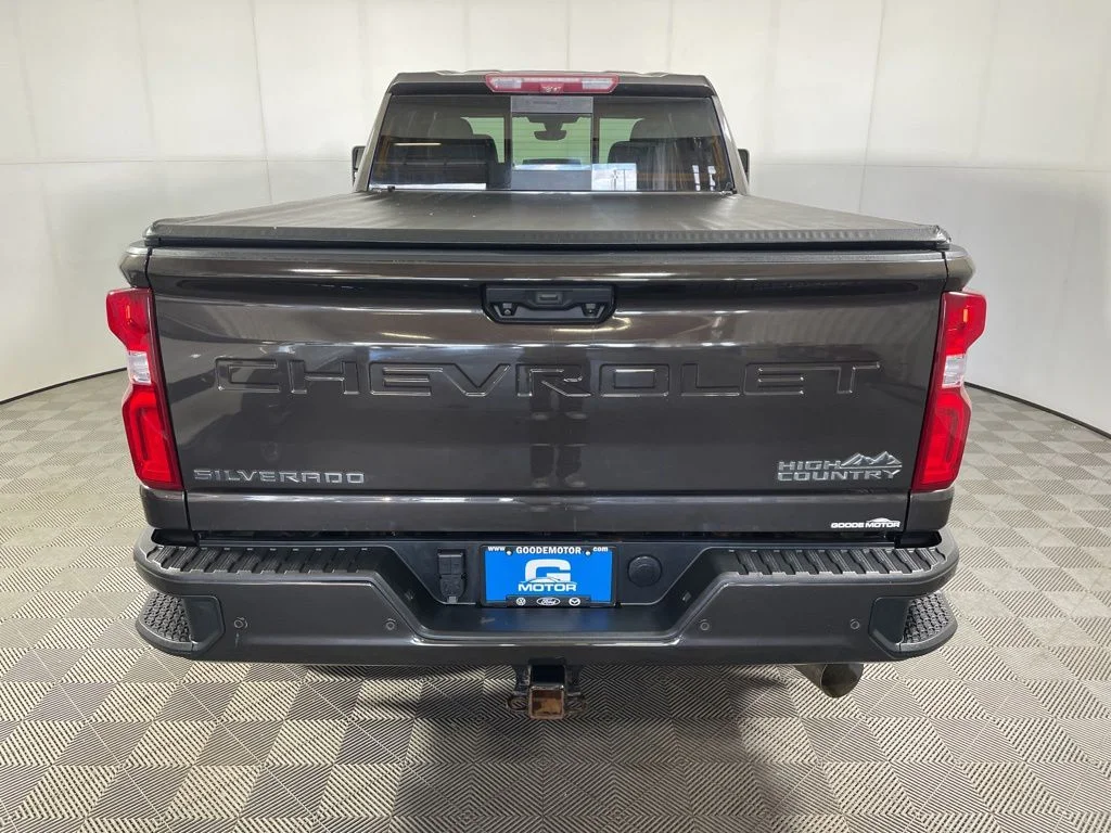 Used 2021 Brown Metallic Chevrolet High Country image 7